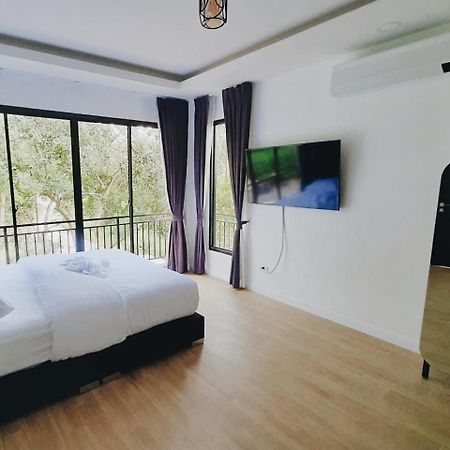 Parada Ayutthaya Pak Kran Dış mekan fotoğraf